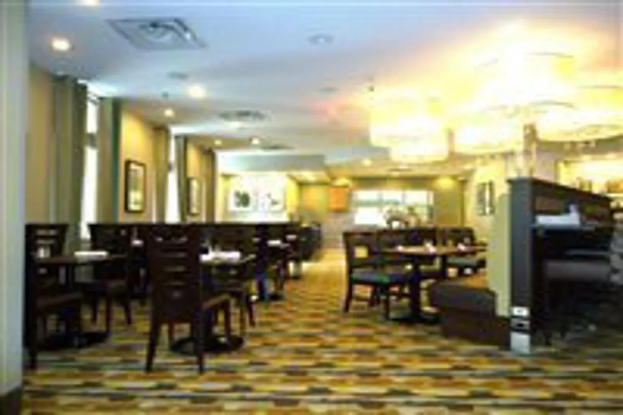 Comfort Suites City 3*, Toronto Kanada